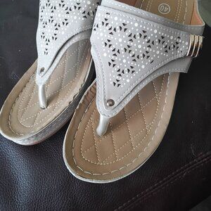 Women's sandals